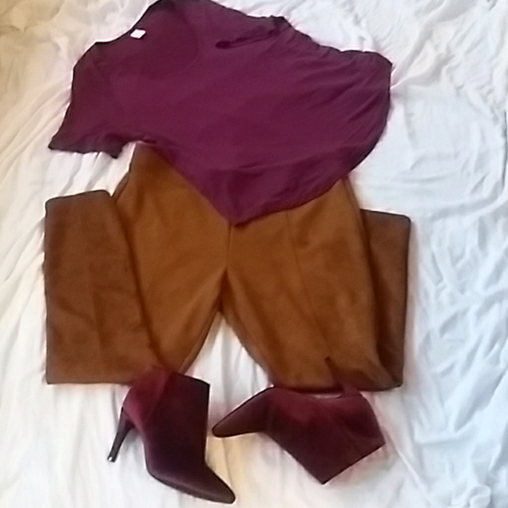 T-shirt, leggings, and booties